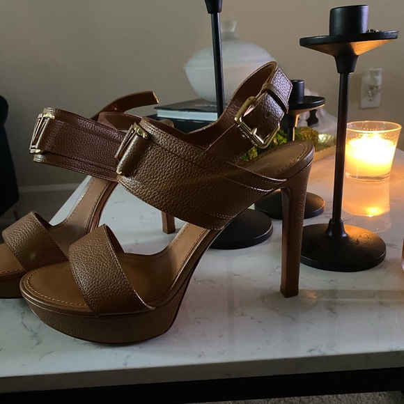 Platform Louis Vuitton heels (sold) - Picture 11 of 16